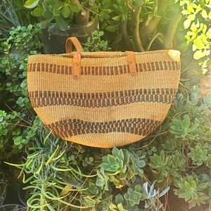 Vintage 70's natural fiber woven bag